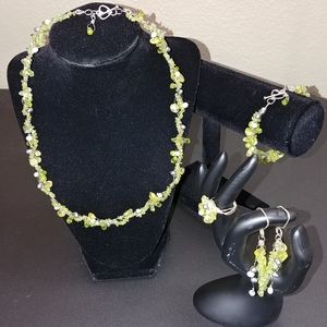 Peridot & Freshwater Pearl Set